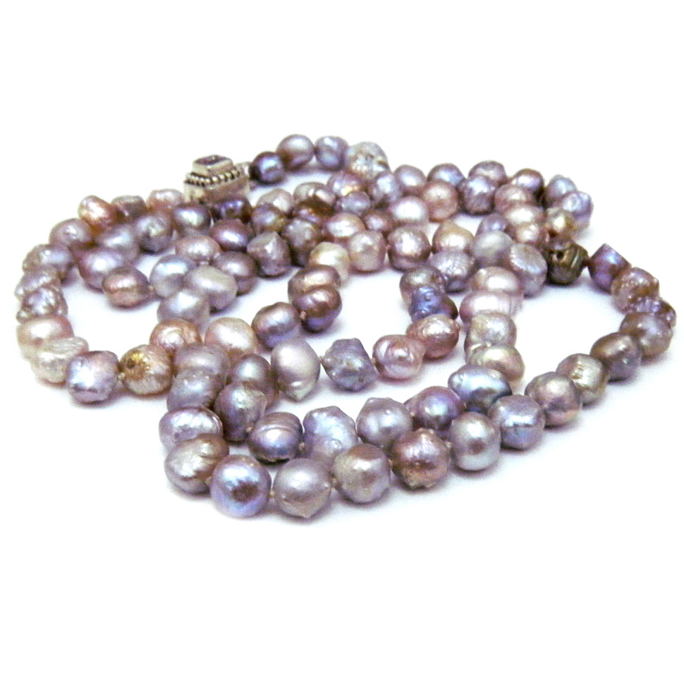 Rose Granulated Pearls Long necklace